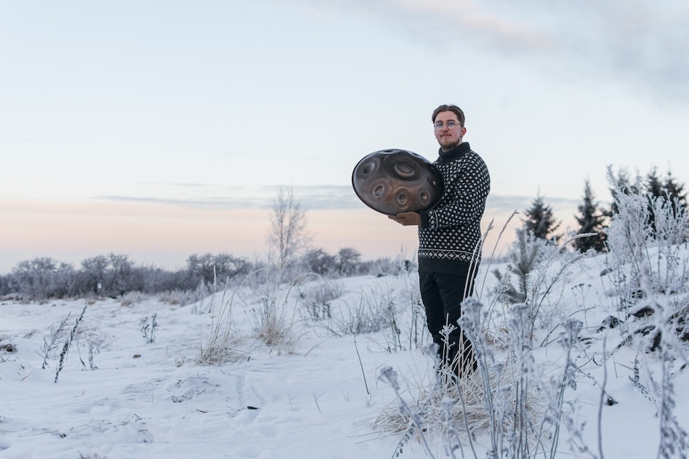 Cupo Arctico, handpan artist from northern Finland
